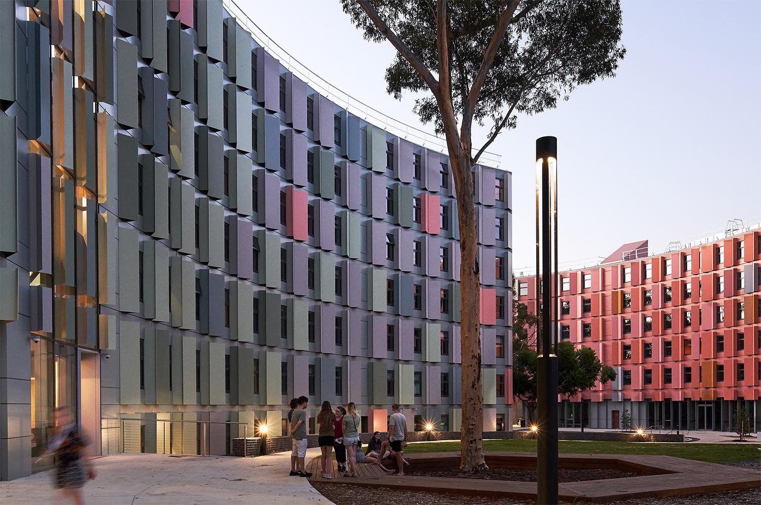 La Trobe University Bundoora 校園學生宿舍 Glenn College，現代化建築設施