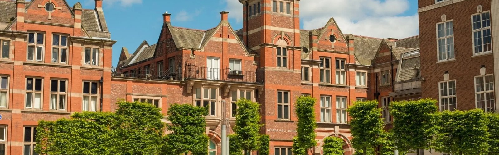 英國大學 University of Liverpool 校園外觀
